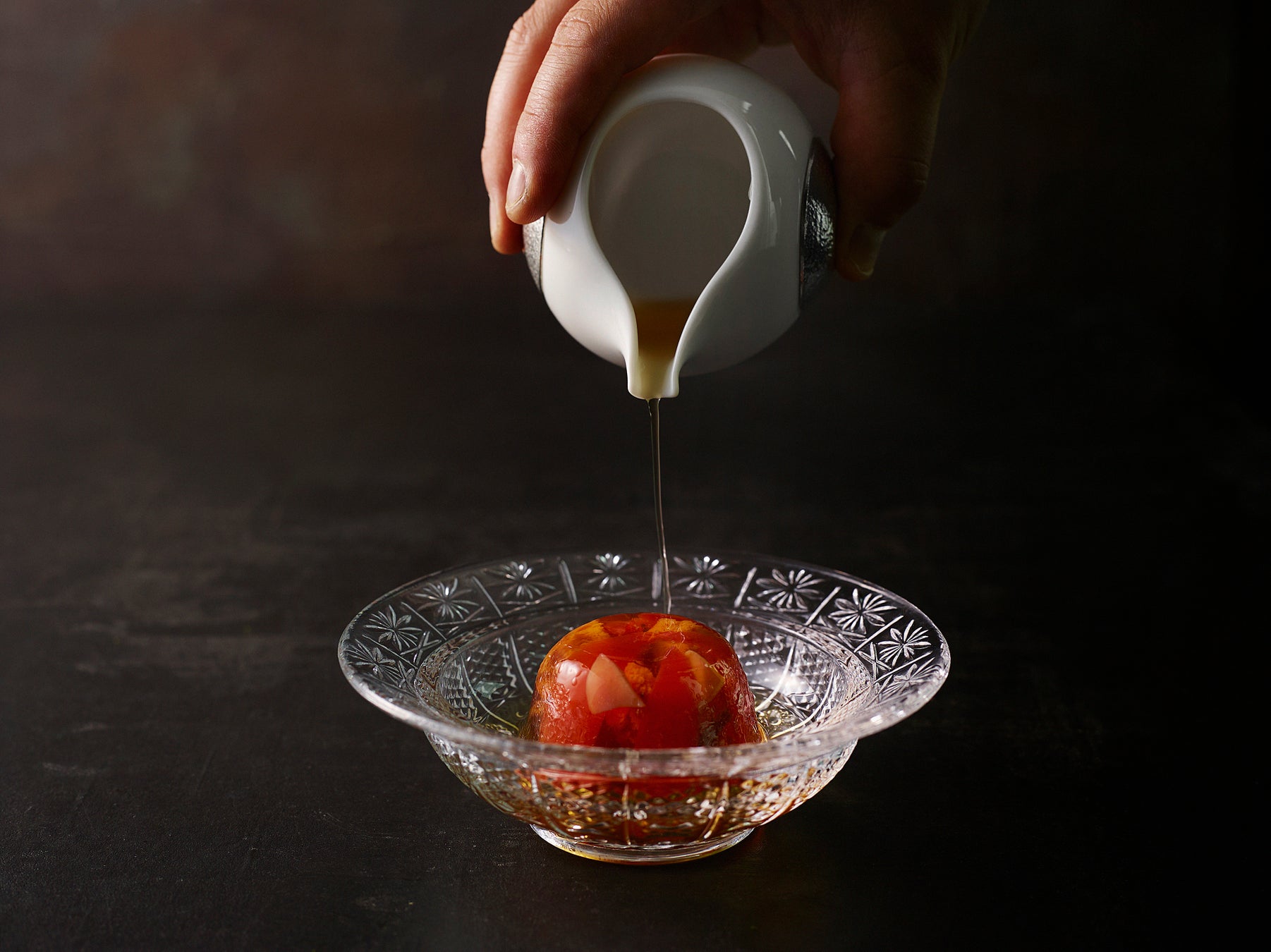 九州 No.1ファミリーレストラン「ジョイフル」/「食欲の秋山」こと ロバート秋山竜次氏が新メニュー3品初披露!!爆笑クイズ形式で “耳で味わう食レポ” に挑戦!?