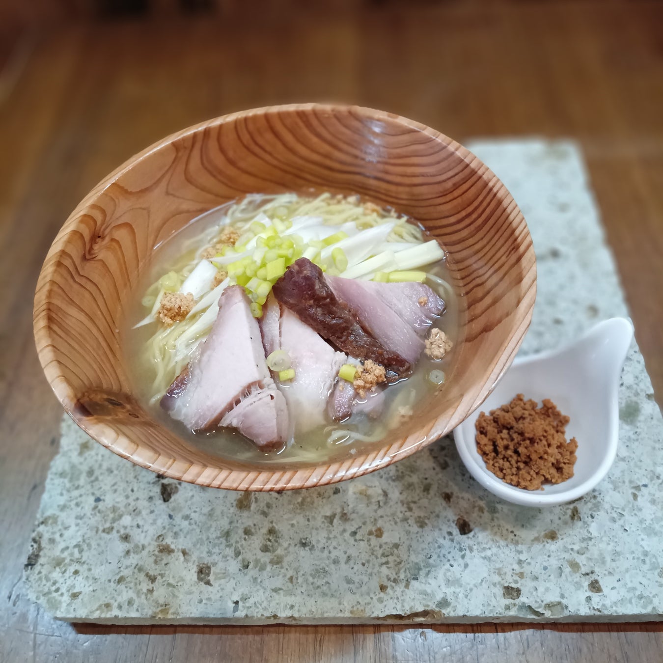 知らないと炎上リスク増大！店舗の評判を落とすGoogleマップ口コミ「NG返信」実態調査Webマーケティングのプロが6つのNG類型と、信頼を築くコピペ可能返信テンプレートを公開