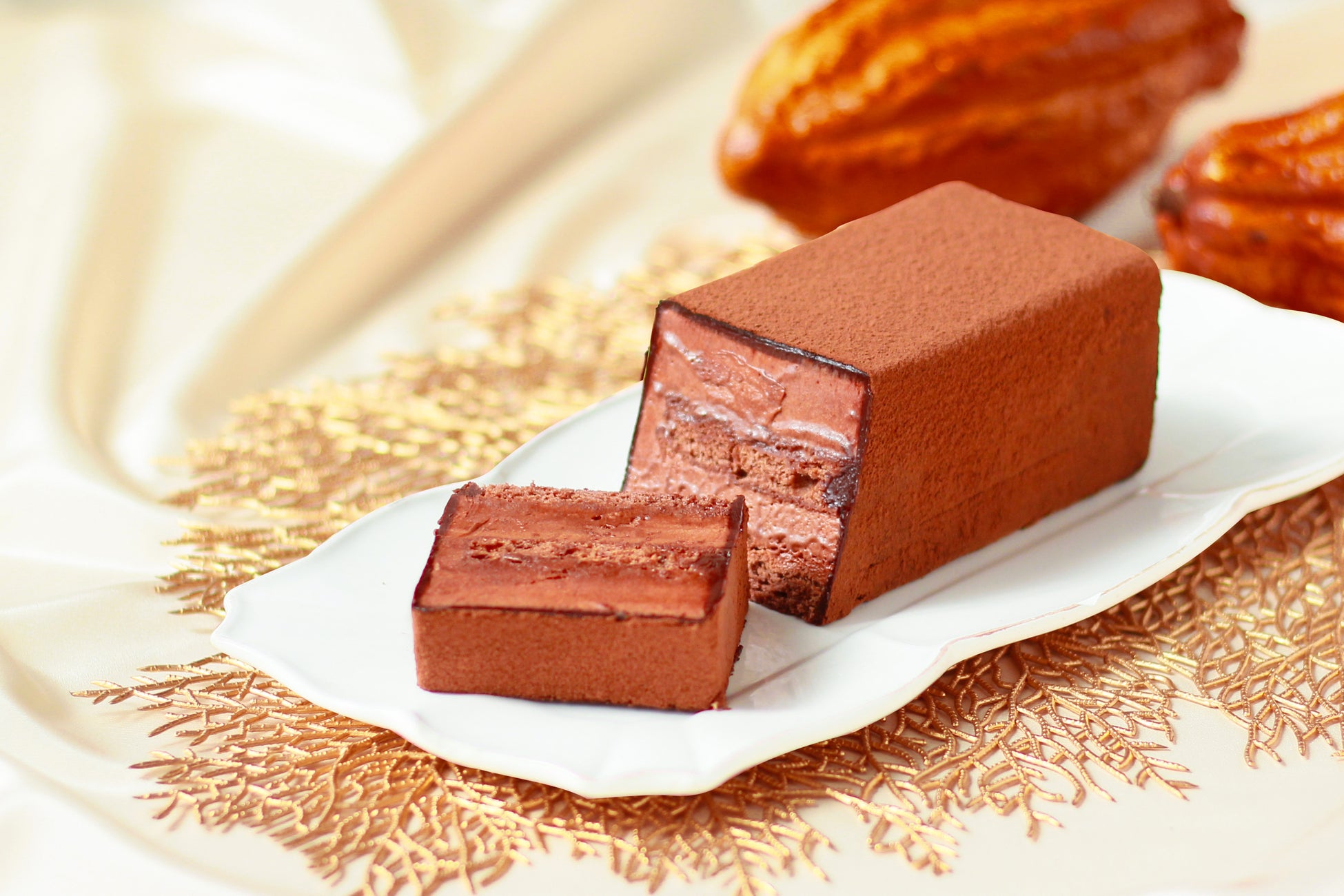 2025年は昭和100年！ 時代を彩るケーキを発売 不二家洋菓子店「昭和100年記念 思い出のファッションケーキ」企画第4弾 メゾ ピアノ×ペコちゃんコラボレーション商品発売