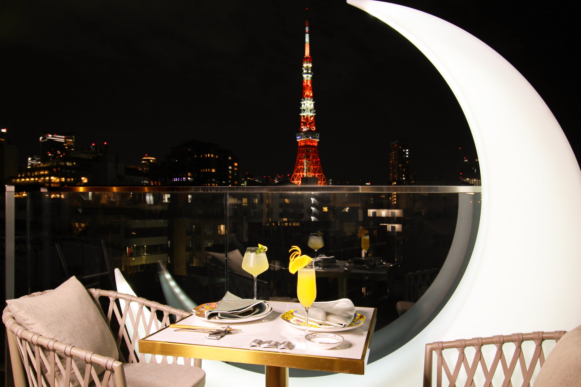 名画を、菓子で味わう。「冨嶽三十六景」の世界を、超高精細フードプリントで再現