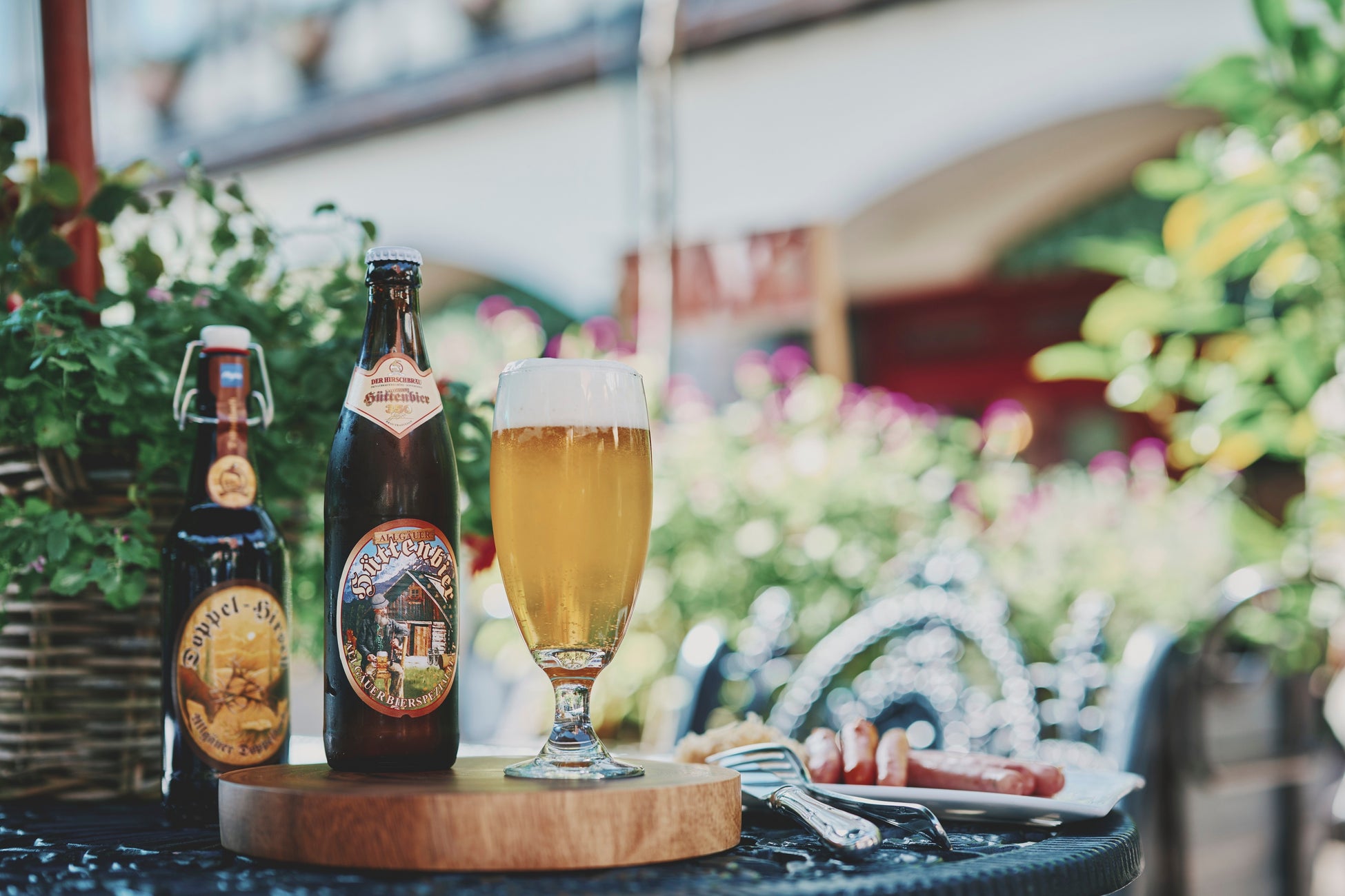 友近さんコラボの愛媛商品が大阪・新歌舞伎座に登場！