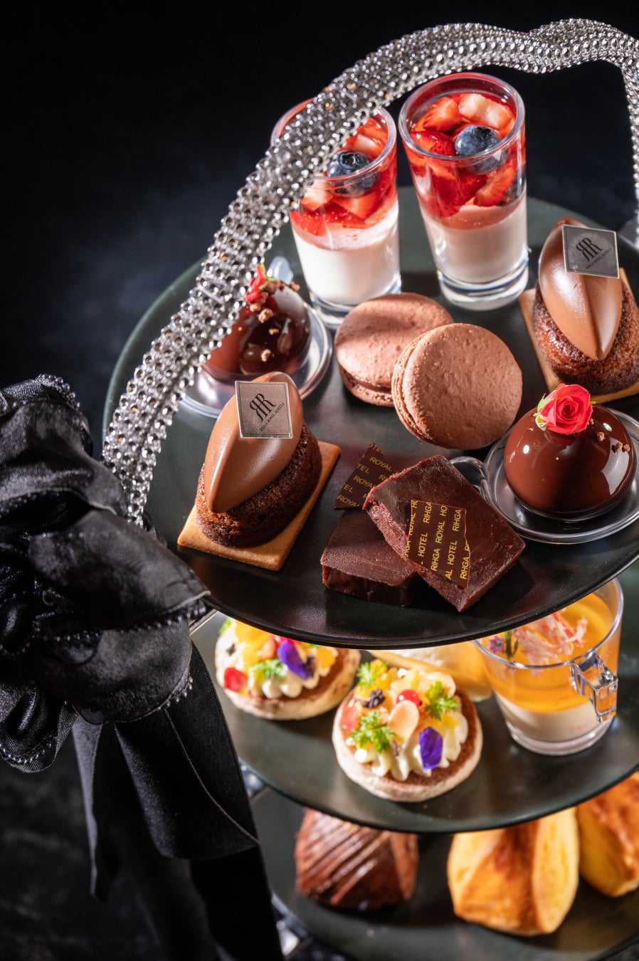 街が煌めくホリデーシーズンに贈る、心華やぐクリスマス／ザ ロイヤルパークホテル アイコニック 大阪御堂筋