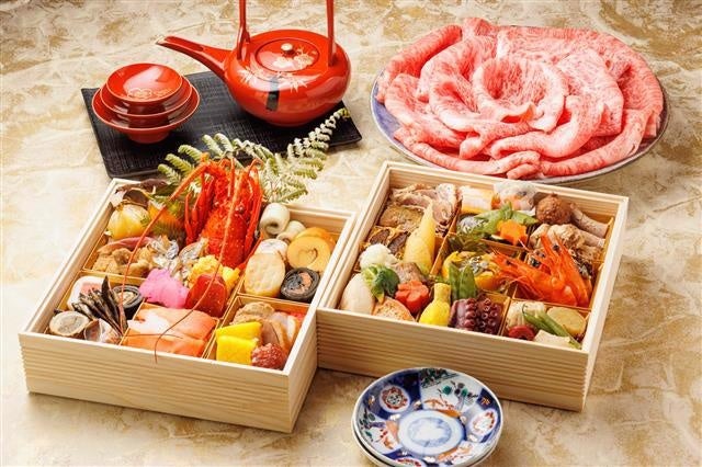 秋季限定！秋のごほうび、2つの味覚かき氷。　　　　　　　　　　　「苺乃糸」と「絹糸氷-薄乃糸」。淡路島東海岸の複合商業施設『waSTEP AWAJISHIMA』内、「amaneya CASUAL」より