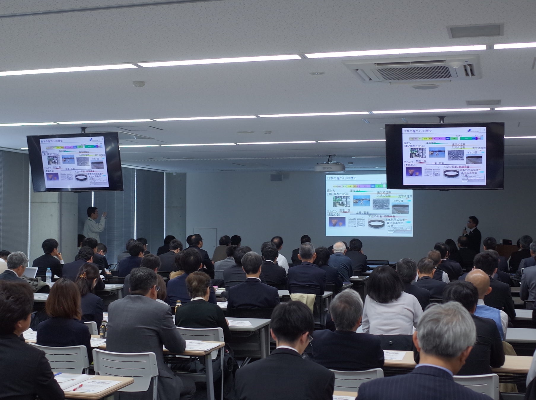 10月7日(火)リニューアル・オープン! 韓メシ・韓スイーツ「 アンニョン」福岡トリアス久山店(1999年オープンの1号店)