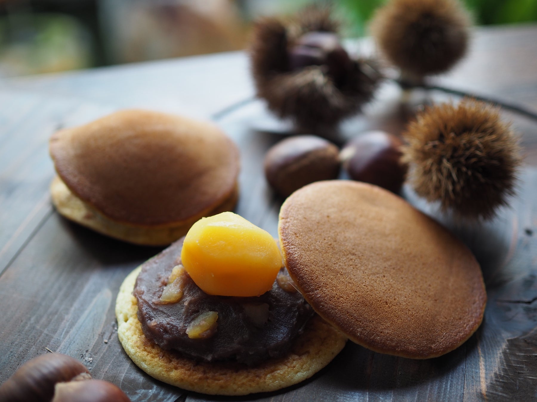 発売20周年のロングセラー商品「瀬戸しお」から新フレーバーが登場海老×魚卵の贅沢な“濃厚明太子味”10月27日(月)よりコンビニ先行発売