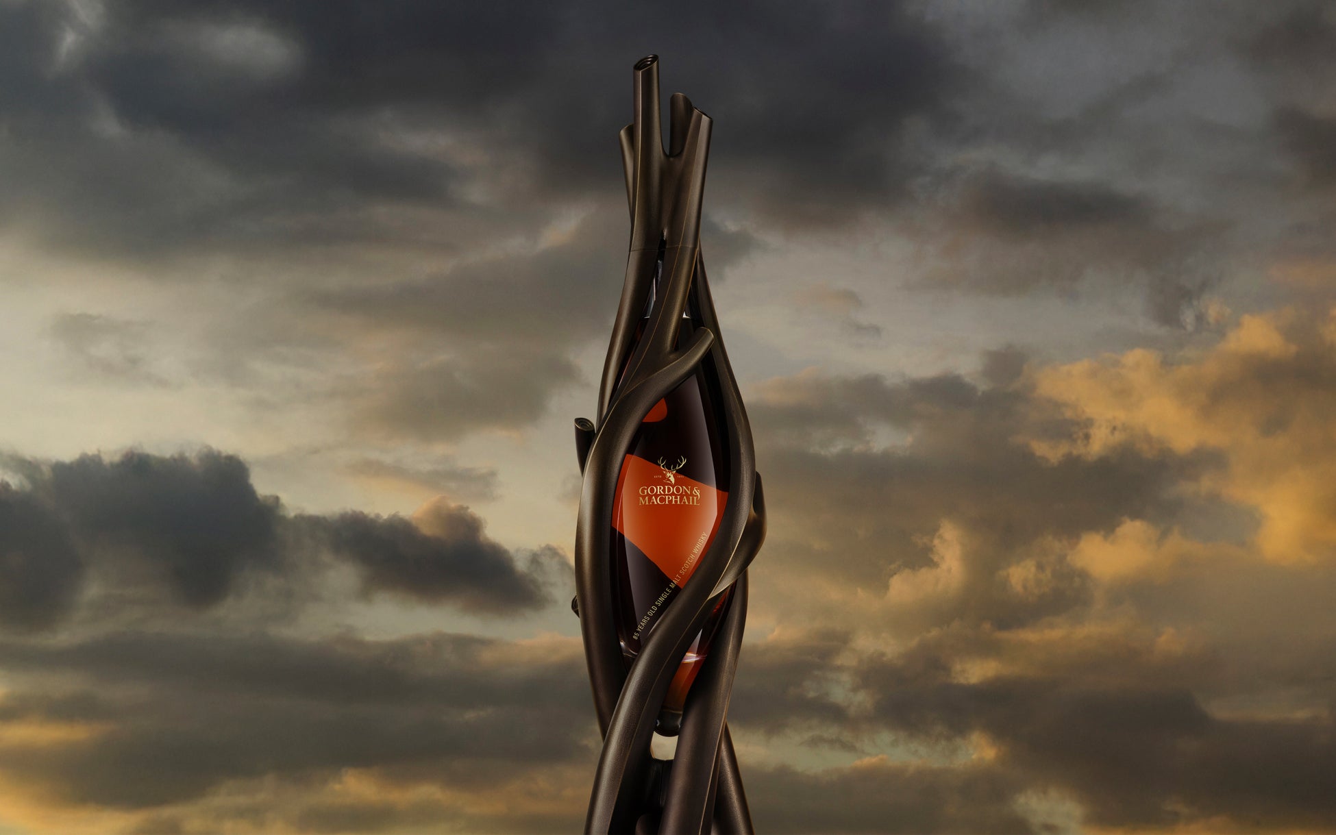 ミシュラン一ツ星「鳥匠いし井」石井吉智氏とグルメ活動家 見冨右衛門が手掛ける六本木「鶏焼き肉 囲」2周年記念!新名物「コラーゲンたっぷり!地鶏白湯鍋」と「カラダを整える!清湯薬膳鍋」提供開始