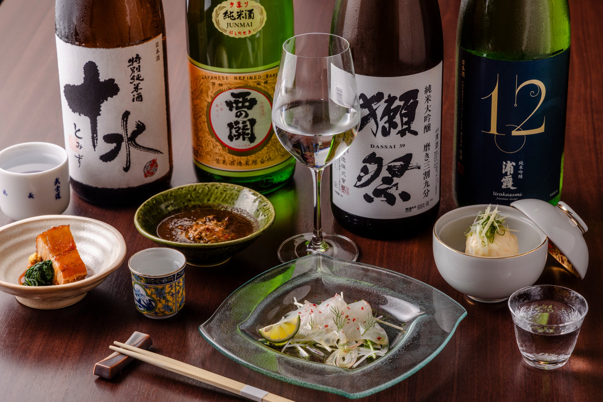 【炭火焼鳥 塚田農場】忘年会幹事さんに朗報!!早めの予約で選べるお得な特典付き