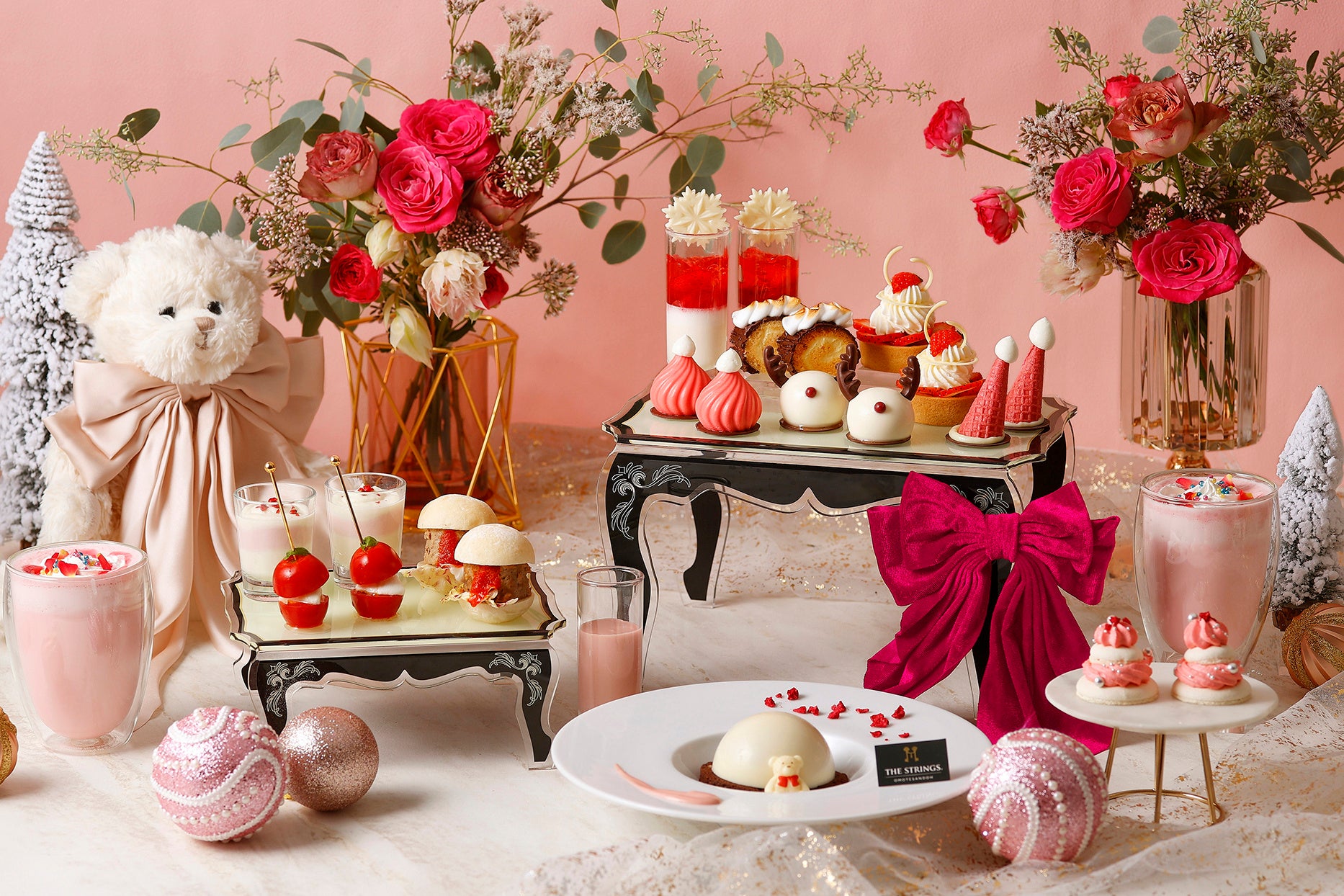 チェダーやゴーダなど4種のチーズを加えた濃厚ソースをホクホクの北海道産じゃがいもで包み込んだ「とろっとあふれるチーズコロッケ」を10月14日(火)から順次発売