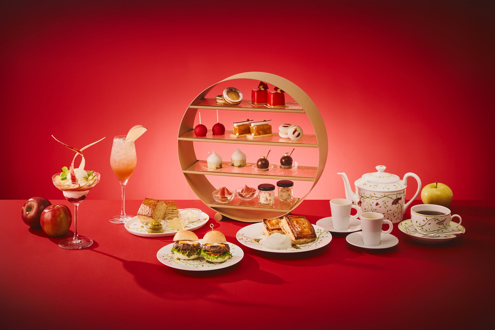 【大宮】トリュフ・フォアグラ・国産伊勢海老や厳選牛など豪華食材を使用！ クリスマスイルミネーションを眺めながら堪能できる「クリスマスディナー2025」