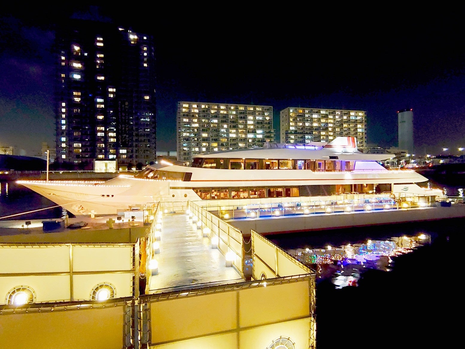 【京都で啜る、伝統と革新の一杯】麺屋 啜る 2025年10月16日(木) NEW OPEN!!