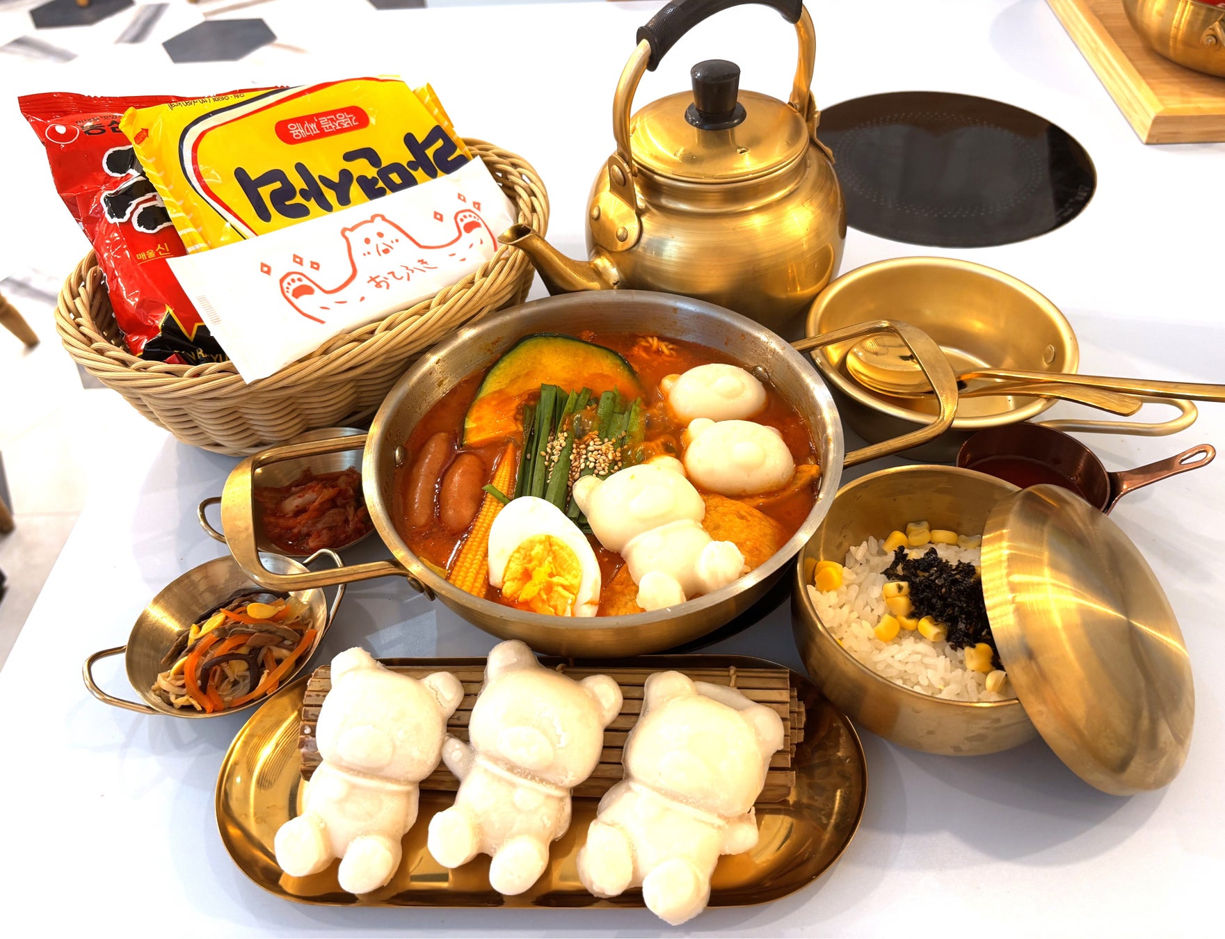 佐渡の旅の締めくくりに“汲みたての一杯”を!両津港「SADO SAKE PORT」でタンク直汲み体験販売を開始