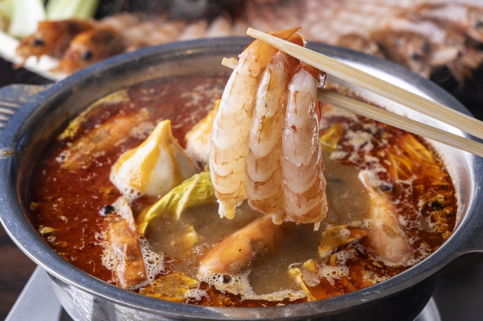 抹茶の鮮やかな濃緑と風味をそのままに、祇園辻利「抹茶うどん」2025年10月15日（水）新登場。