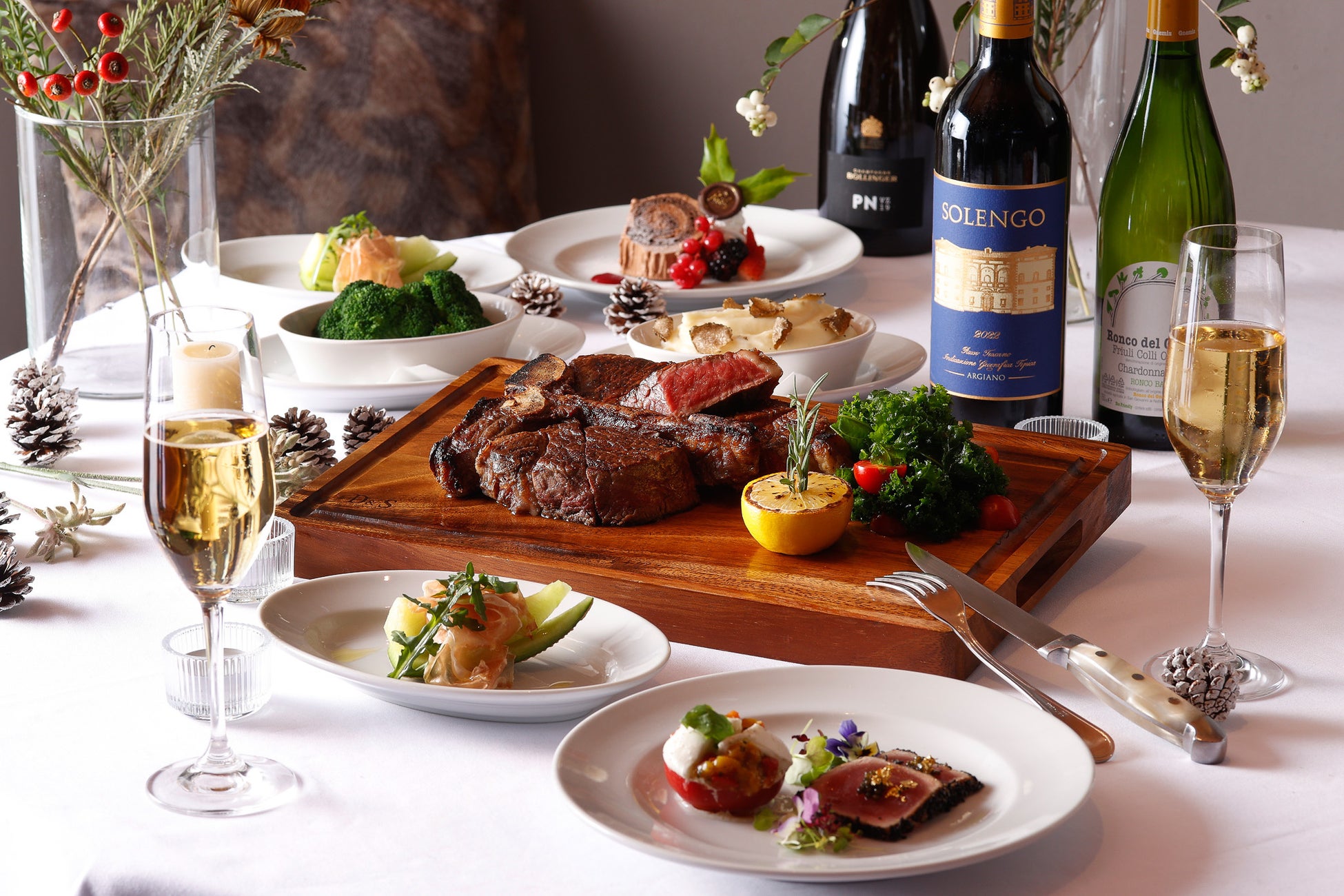 東京駅直結・大丸東京店の鉄板ビストロが「熟成和牛と旬菜 RICOLO」として刷新――「肉好き集まれ！」 熟成和牛と産地直送野菜で五感を満たす新ダイニングへ