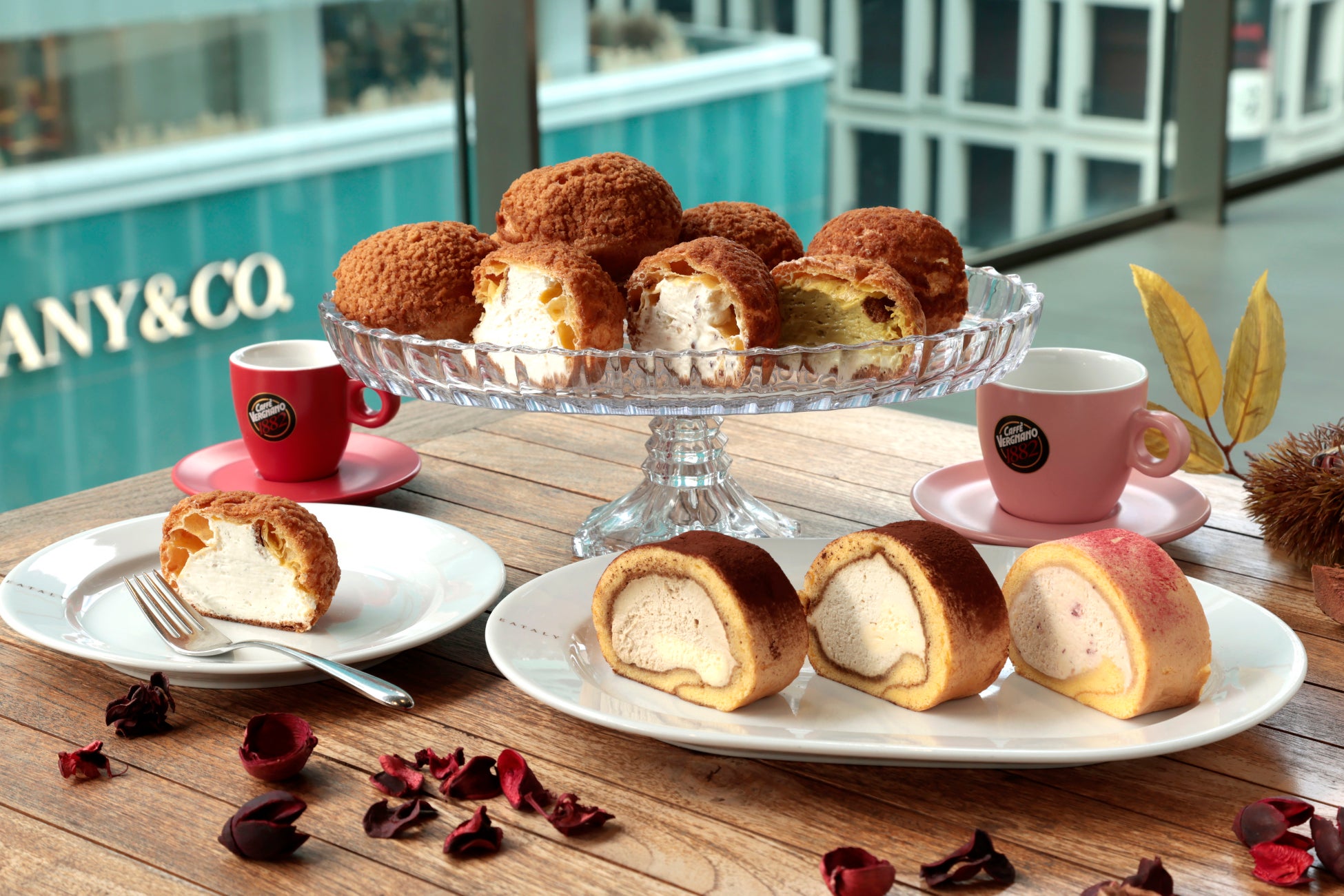 【宝塚阪急】兵庫県町村会×Kiss FM KOBE×阪急阪神百貨店がタッグを組んだ第4回「12STARS☆物産展」を宝塚阪急で開催