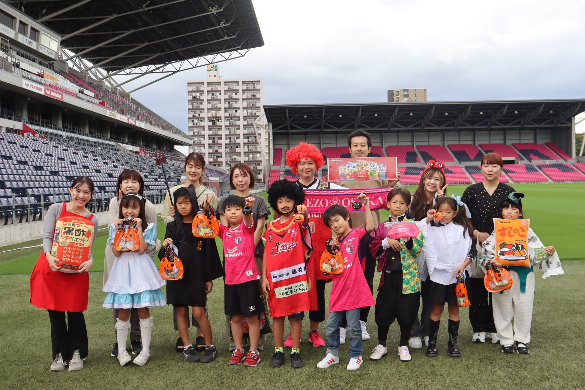 栗好き必見!贅沢に頬張る “モンブランパフェ” 【THE NEW NORMAL】から秋限定で登場。