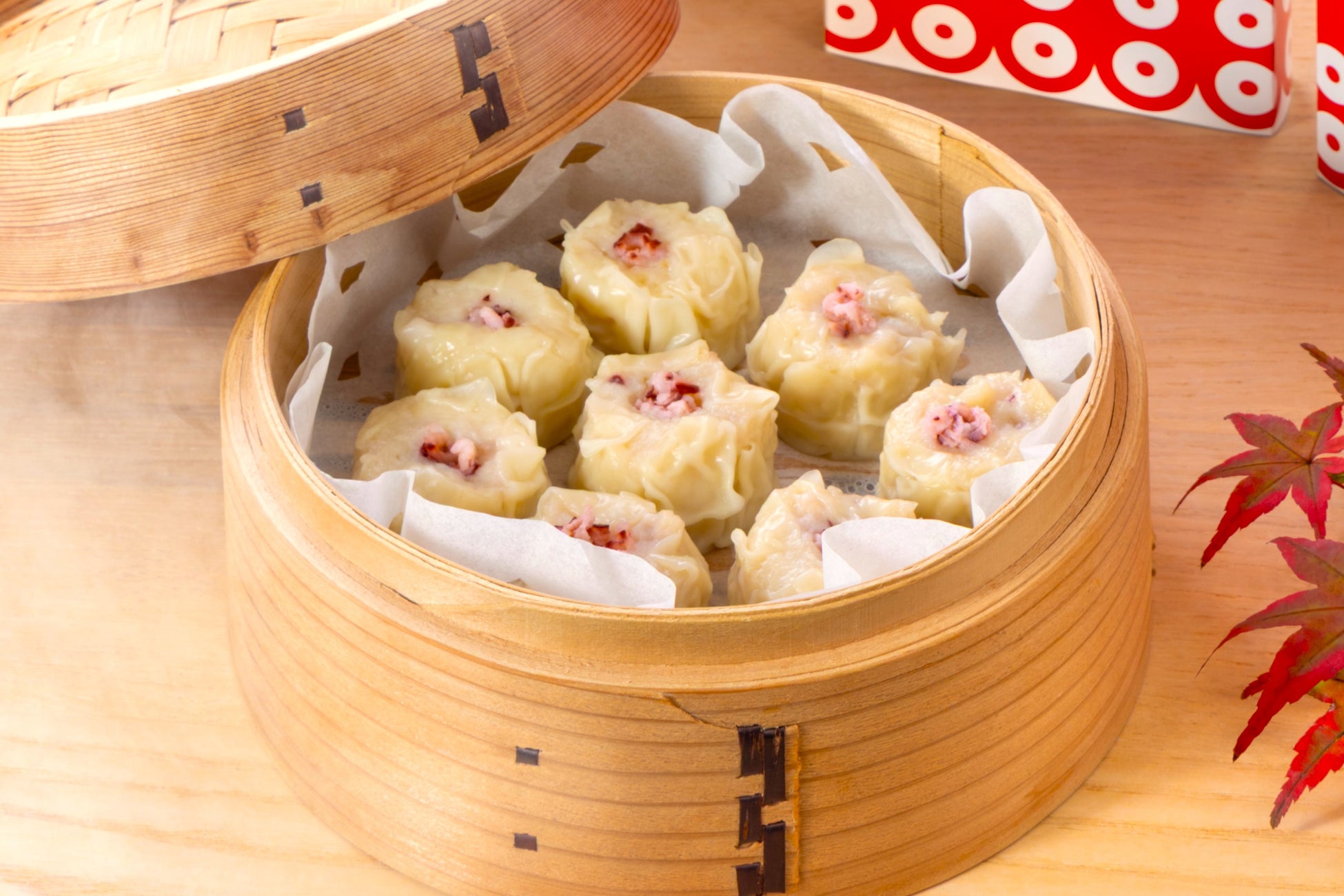 雲丹とトリュフの肉寿司をはじめとした秋の味覚と和牛を堪能する今季限定のフェアメニュー「秋彩(あきいろ)コース」が新発売