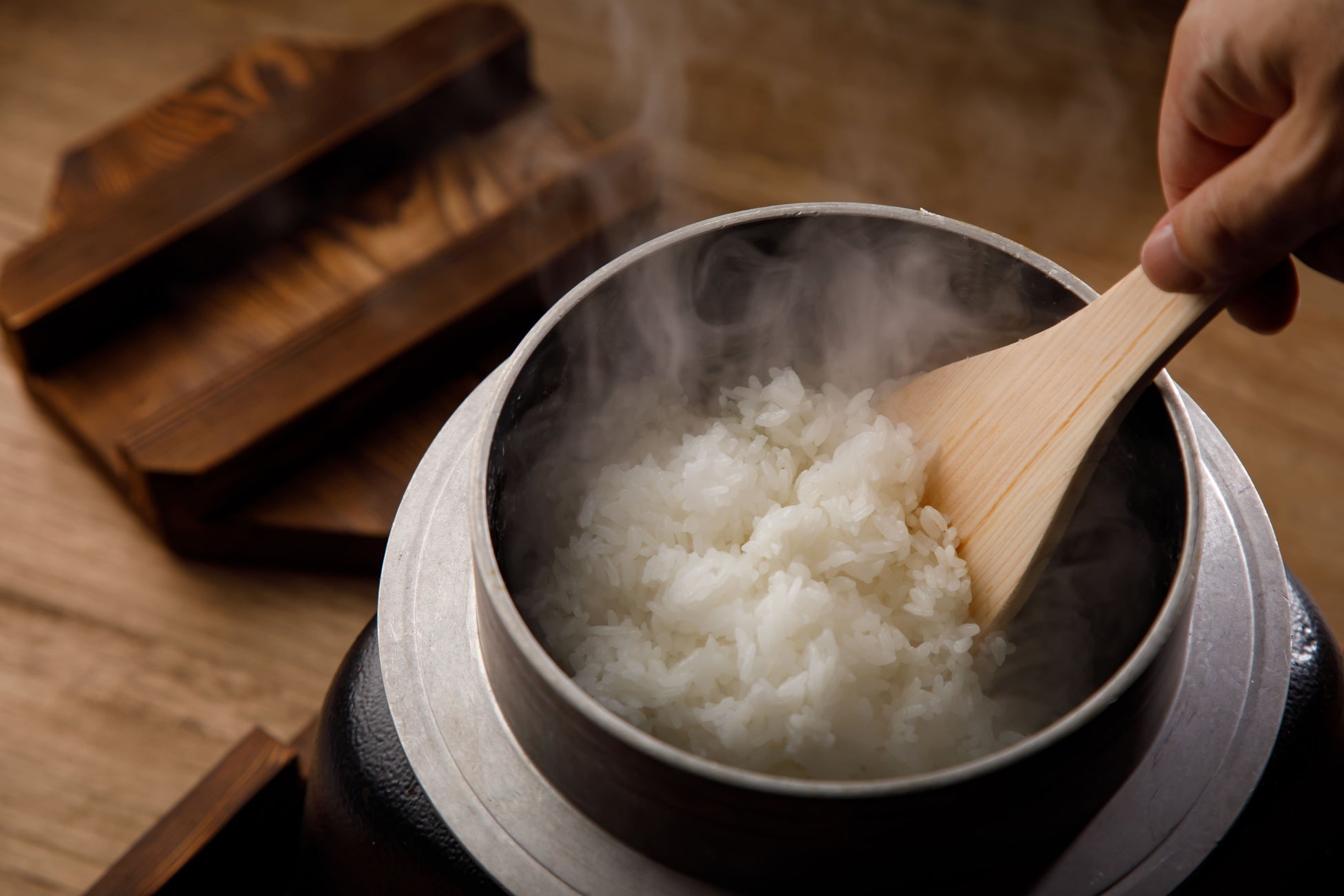 「ブラックモンブランクランチチョコ×キューポちゃん」銘品蔵限定で発売します！