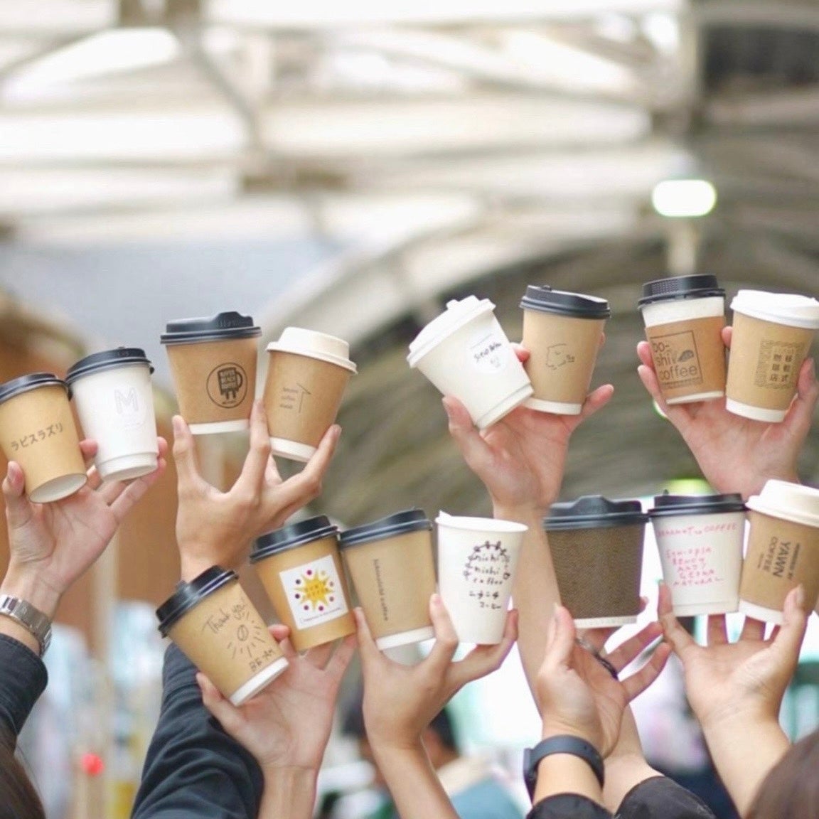 【ほくほく栗×2種のサツマイモ】「ねこねこ」より“甘栗かのこ”と“なると金時＆紅あずま”の味わいを楽しめる『ねこねこ食パン 栗とサツマイモ』を新発売！ぐるぐる模様に仕上げたほっくり甘い季節フレーバー！