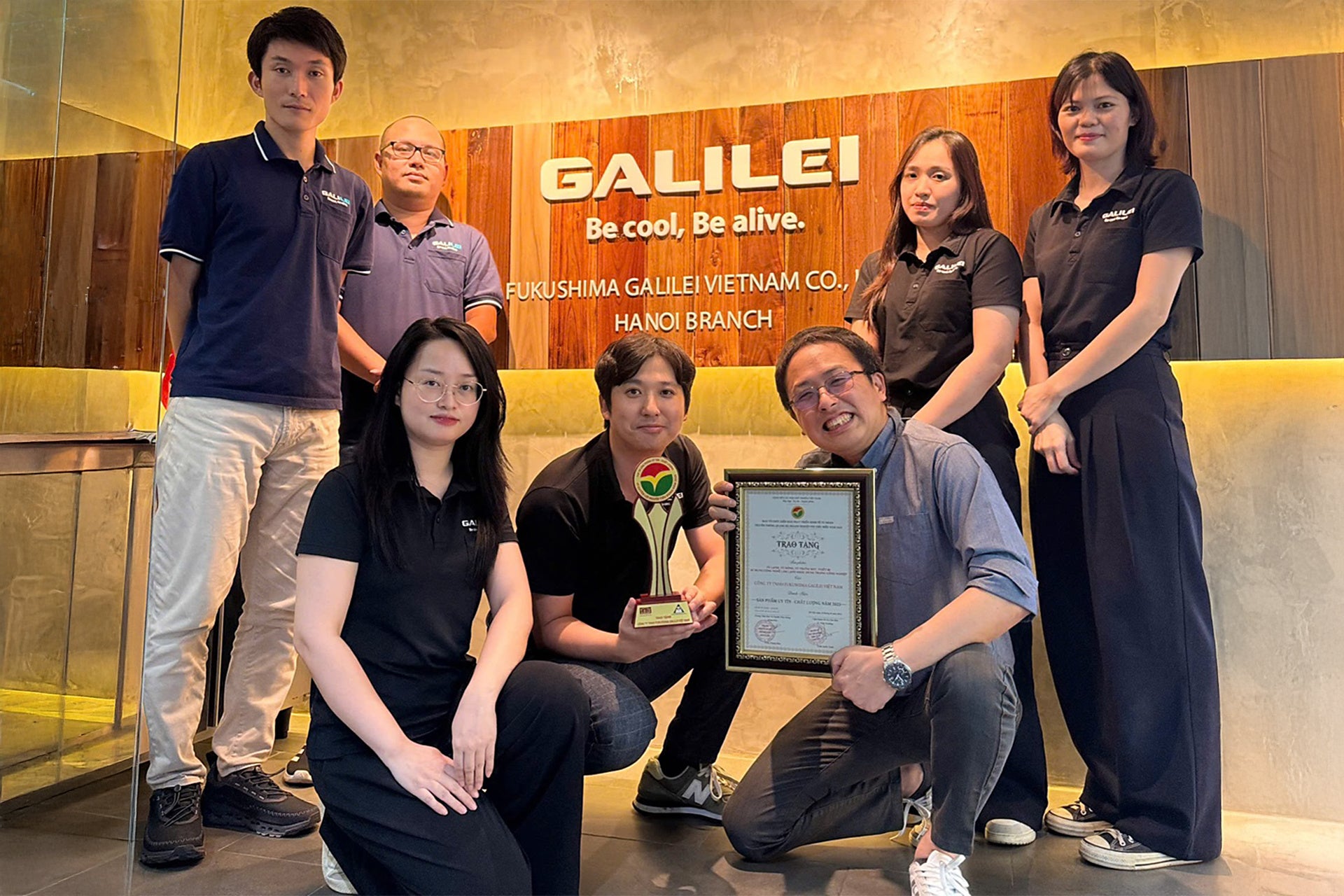 【ブラックフライデー新商品】「ハートブレッドアンティーク」より“まっくろ”すぎるパンが新登場！甘じょっぱい味わいを楽しめる『ブラックウインナーパン』やクロワッサン、メロンパンなど期間限定で新発売！