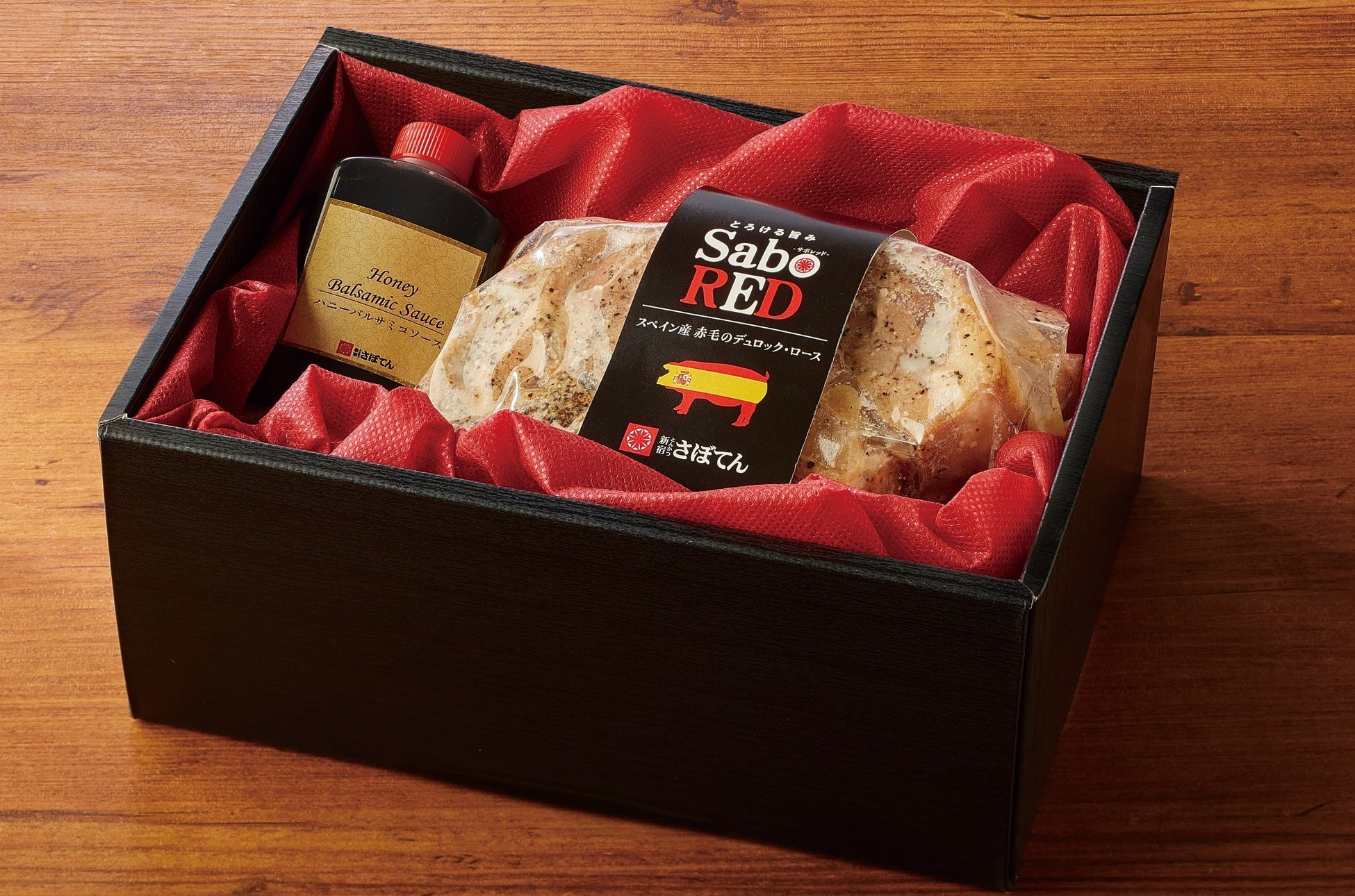 ロイヤルホストの味を、ご家庭で、贈り物に。「Royal Host Deli」誕生後、初の新商品を発表お手軽に、レストランの味わいを楽しめるラインアップが登場