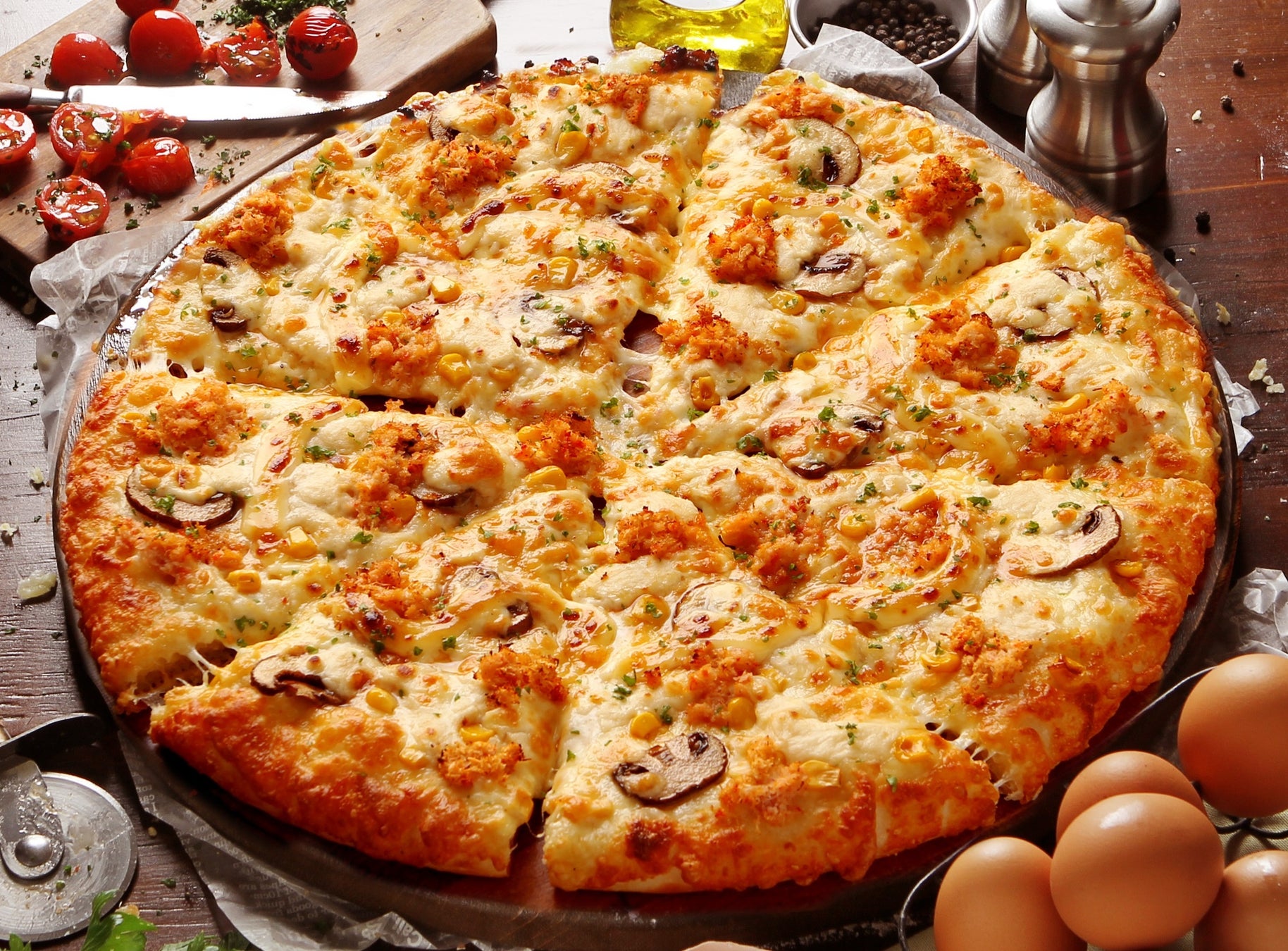 間もなくピザーラ冬のカニシーズン到来！　夏限定『熟成パンチェッタと瀬戸内レモンソース』など販売終了間近！！