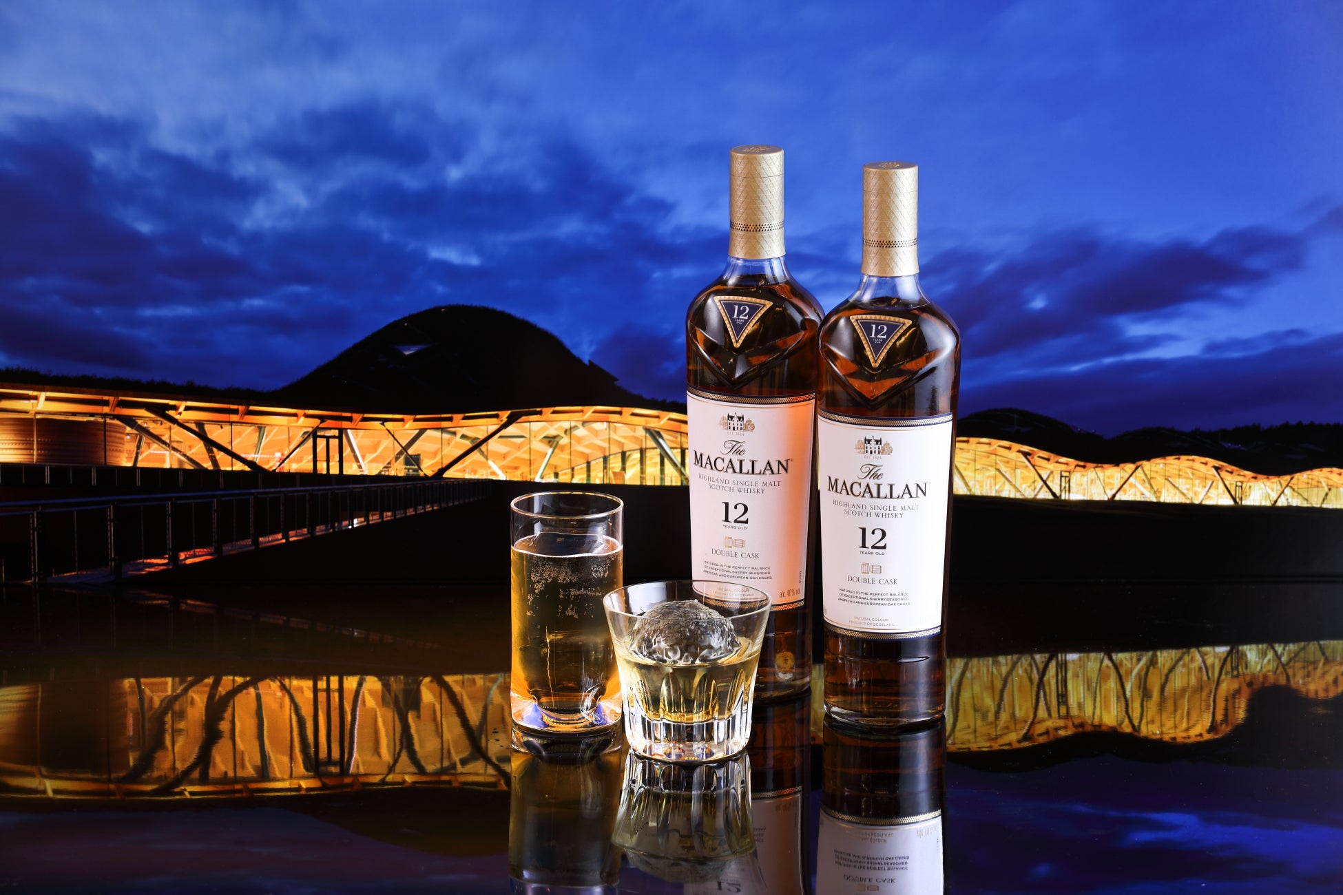 希少価値の高いジャパニーズウイスキー「響17年」のボトルが2025年11月1日(土)より特別価格【50,000円】に!東京ドームホテル バー「2000」店内にて数量限定でご提供