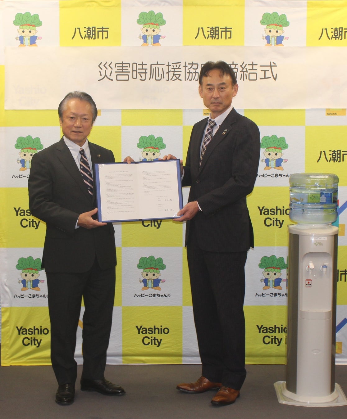 【ビアードパパ×ココナッツサブレ】コラボシュークリームが2年ぶりに帰ってくる!あのロングセラーの味わいを再現した“ココナッツサブレシュー”が11月限定で登場