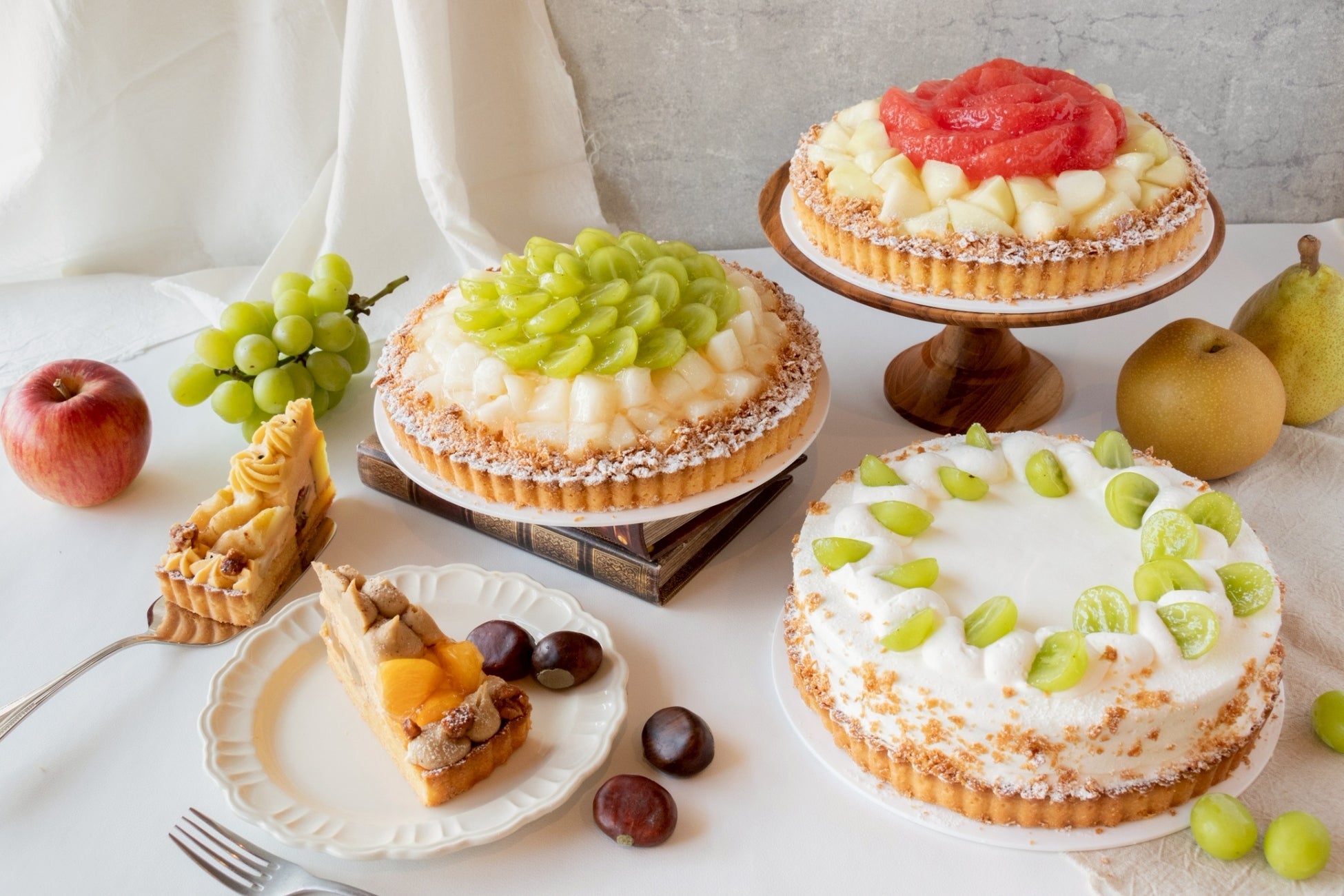 【丸大食品】本日公開‼映画『おいしい給食 炎の修学旅行』と丸大食品「燻製屋熟成ウインナー」がタイアップを実施