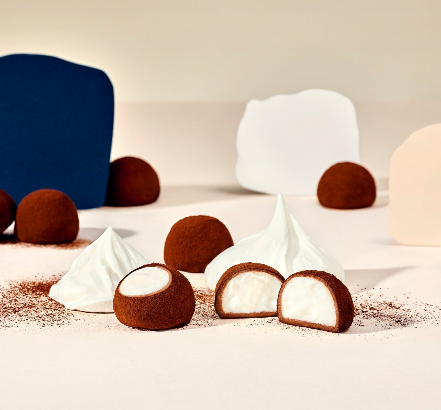 【鎌倉五郎本店】『午年半月』が公式通販で先行予約開始！さらに通販限定”午年福ポーチ”も