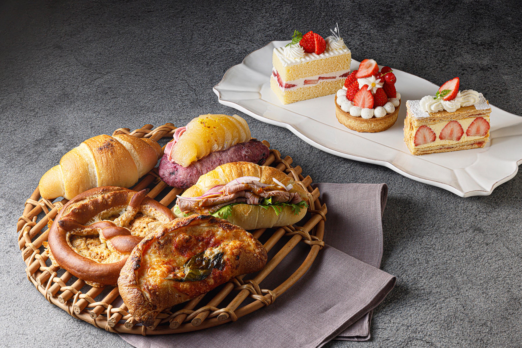 「資生堂パーラー サロン・ド・カフェ ラゾーナ川崎店」オープン7周年記念、期間限定メニューを展開