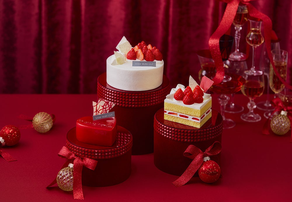 クリスマスは苺の赤でとびきり華やかに。聖夜を彩るいちご