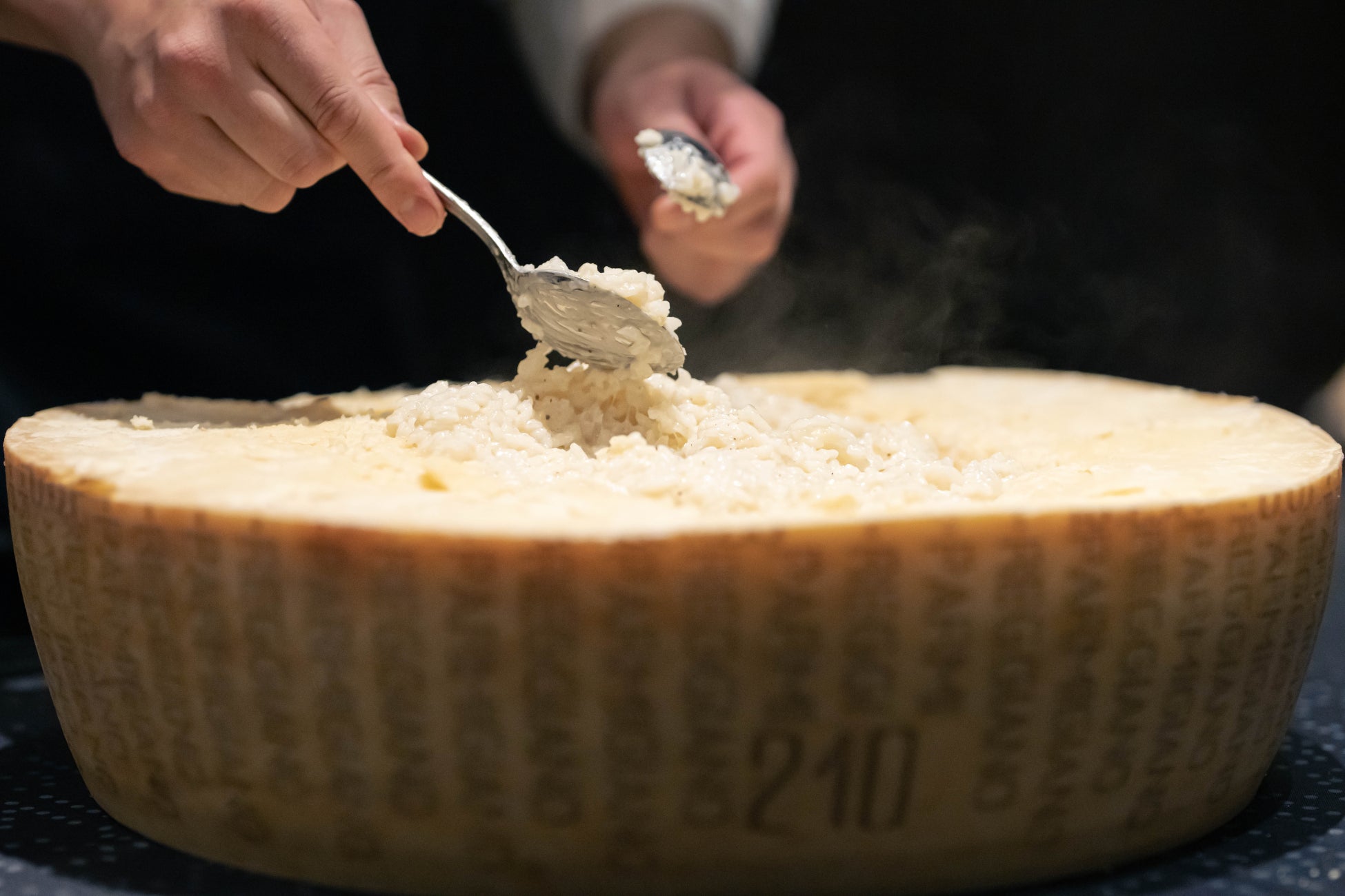 【京都高島屋】デパ地下デビュー＆リニューアル　11月5日をもって完成する、地下1階洋菓子売場。全国初、百貨店初などの新ブランドやリニューアルブランドが登場！