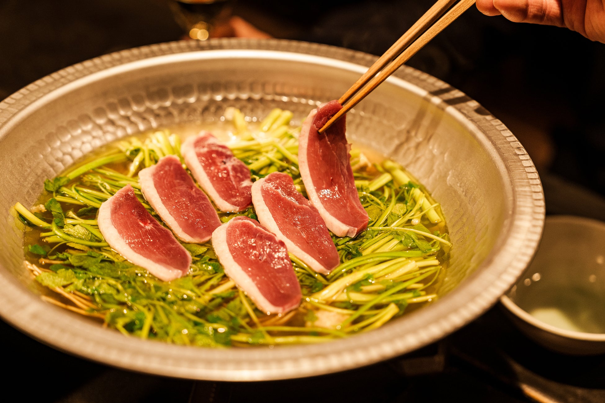 ひと口ごとに広がる香りの余韻を楽しむ香り豊かな「加賀棒ほうじ茶ラテ」を11月5日(水)から期間限定発売!~選べる3つの商品ラインナップで味わう秋のご褒美ラテ~