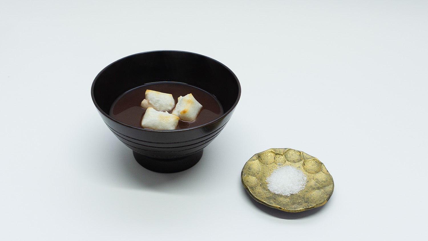 「霜塩しるこ （しもしおしるこ）」2025年11月1日(土)より発売開始