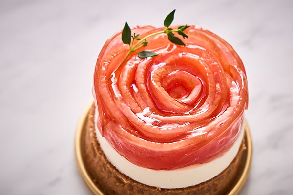 吉祥の極み“鳳凰”デザインのボックスに伊勢海老や鮑などでつくる中国料理の詰め合わせ!ホテル内4つのレストランの味を一度に楽しむボックスなどフェスティブシーズンを彩るテイクアウトプレート&おせちが登場