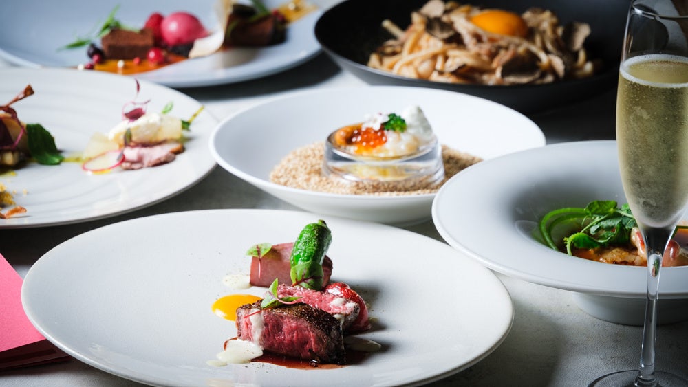 アパレルブランド『スピンズ』とスイーツバイキングの『スイーツパラダイス』が運営するコラボカフェ『S-PiCK CAFE』、次のコラボはTVアニメ『【推しの子】』のアイドルグループ『B小町』に決定!