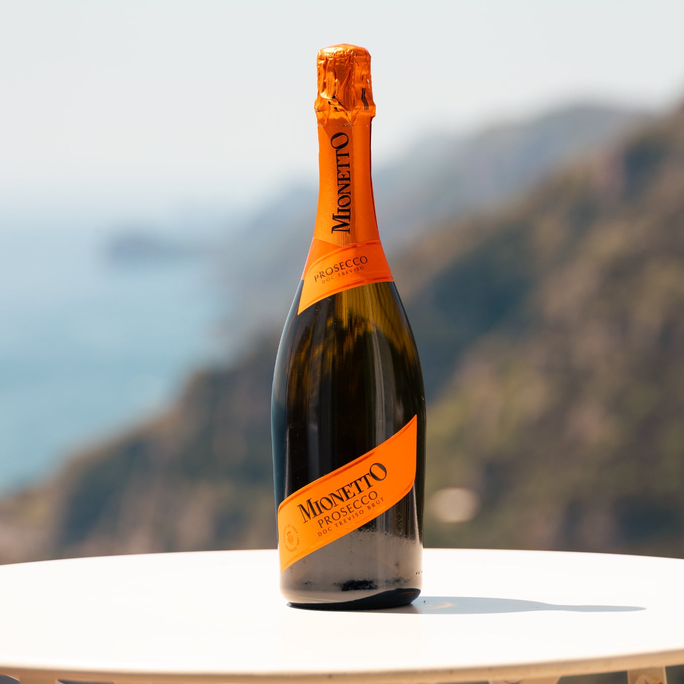 AIで大手との“集客格差”を埋める。平均売上1.7倍増の『口コミロボ™』、日本最大級の展示会に初出展