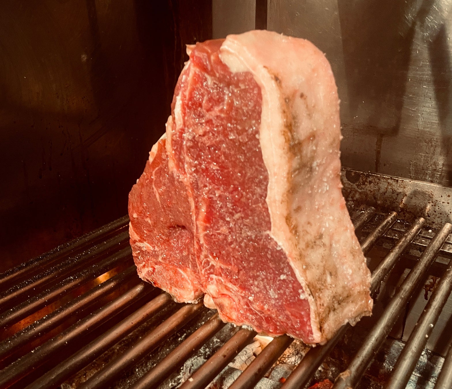 【発売20周年記念】ミヤチクの最高級ブランド「農村協働工舎」を今回限りの特別価格でご用意しました!素材本来の味わいをこの機会にご堪能下さい!