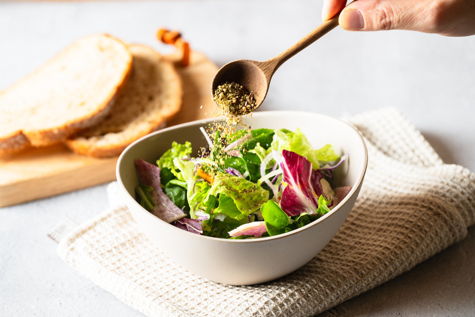 滋賀県のワイナリーと7つのホテルがタイアップ第17弾 「2024浅柄野(あさがらの)Minori」滋賀県産ブドウを使用したワインを、ホテルソムリエがオリジナルブレンド