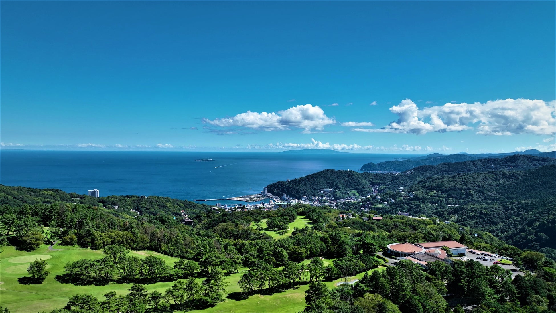 【ウェスティンホテル東京】旬の苺を贅沢につかったひと品ごとに異なる魅力たっぷり 「ストロベリー アフタヌーンティー 2026」