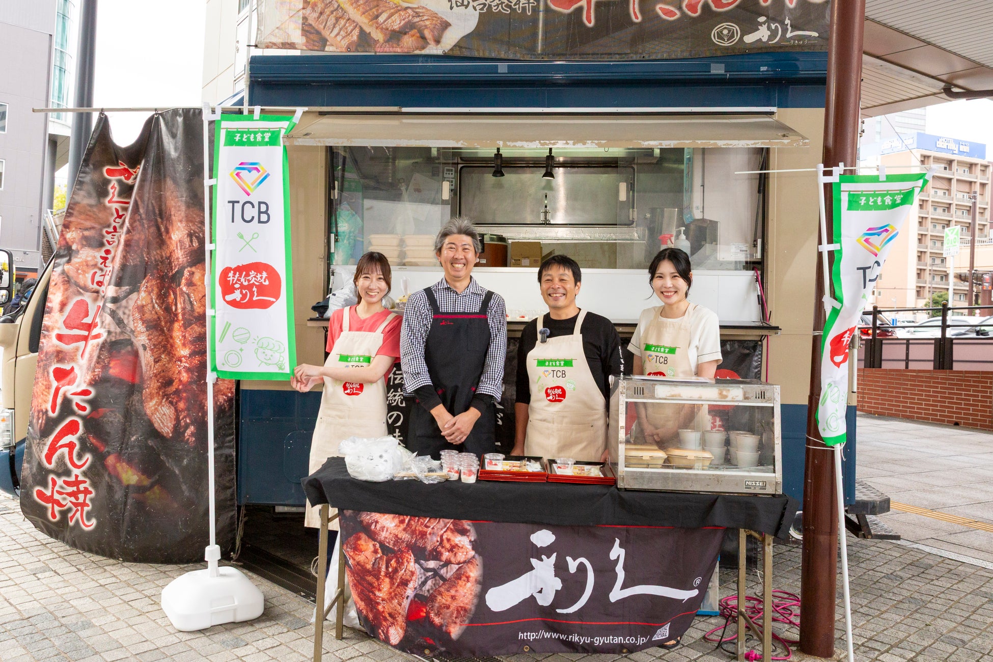 「宇都宮に牡蠣奉行がやってきた！」出張かき小屋が栃木県宇都宮市に出店「地域活性・東北復興支援プロジェクト 出張カキ小屋 牡蠣奉行」が極楽湯 宇都宮店駐車場で短期出店（11/14-12/21）
