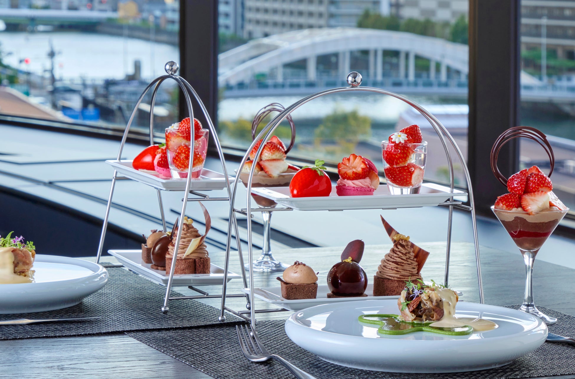 美肌の専門家と語る、“食べるスキンケア”。GREEN SPOON×ANS.のコラボスープセットが誕生！