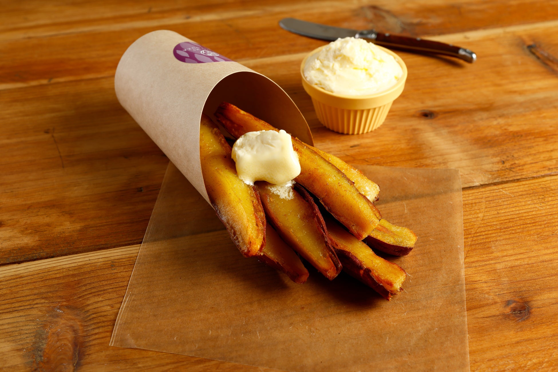 日本で珍しい「牛乳博物館」を運営するトモヱ乳業株式会社（茨城県古河市）が「Ｃａ女子プロジェクト」に協賛、カルシウム摂取の推進活動に参加しました。