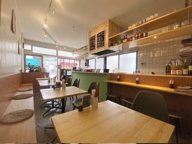 【ホテルニューグランド】真っ赤な苺の魅力が満開！旬の苺スイーツが勢揃い「苺フェア」（コーヒーハウス ザ・カフェ）