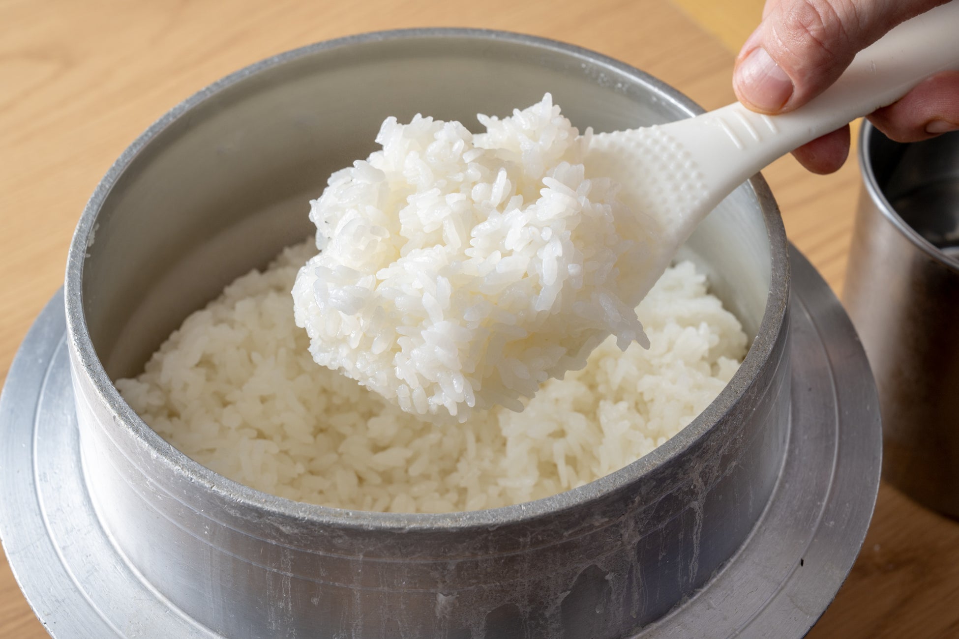 ３日間で333個完売の人気“ブリ”！松本県ヶ丘高生×綿半シェフの共作グルメバーガー「能登ブリかがやきバーガー」再販売決定！