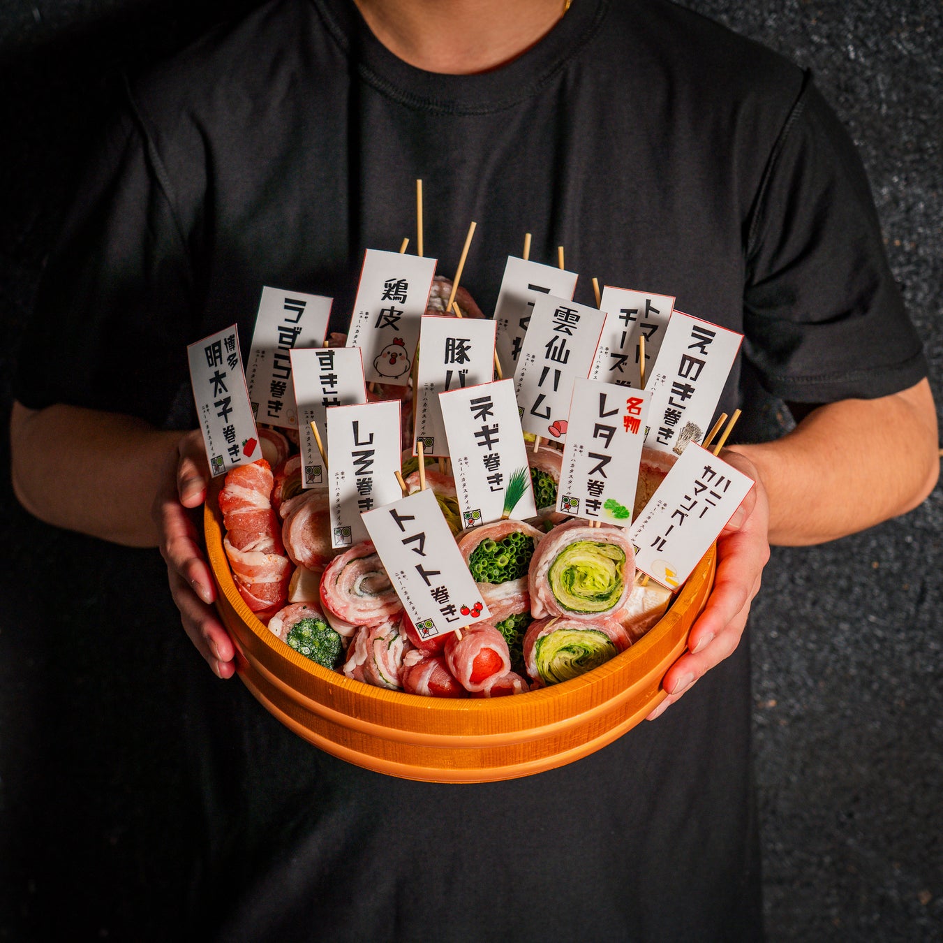 株式会社エムピーキッチンホールディングスの株式取得（子会社化）に関する株式譲渡契約締結及び資金の借入に関するお知らせ