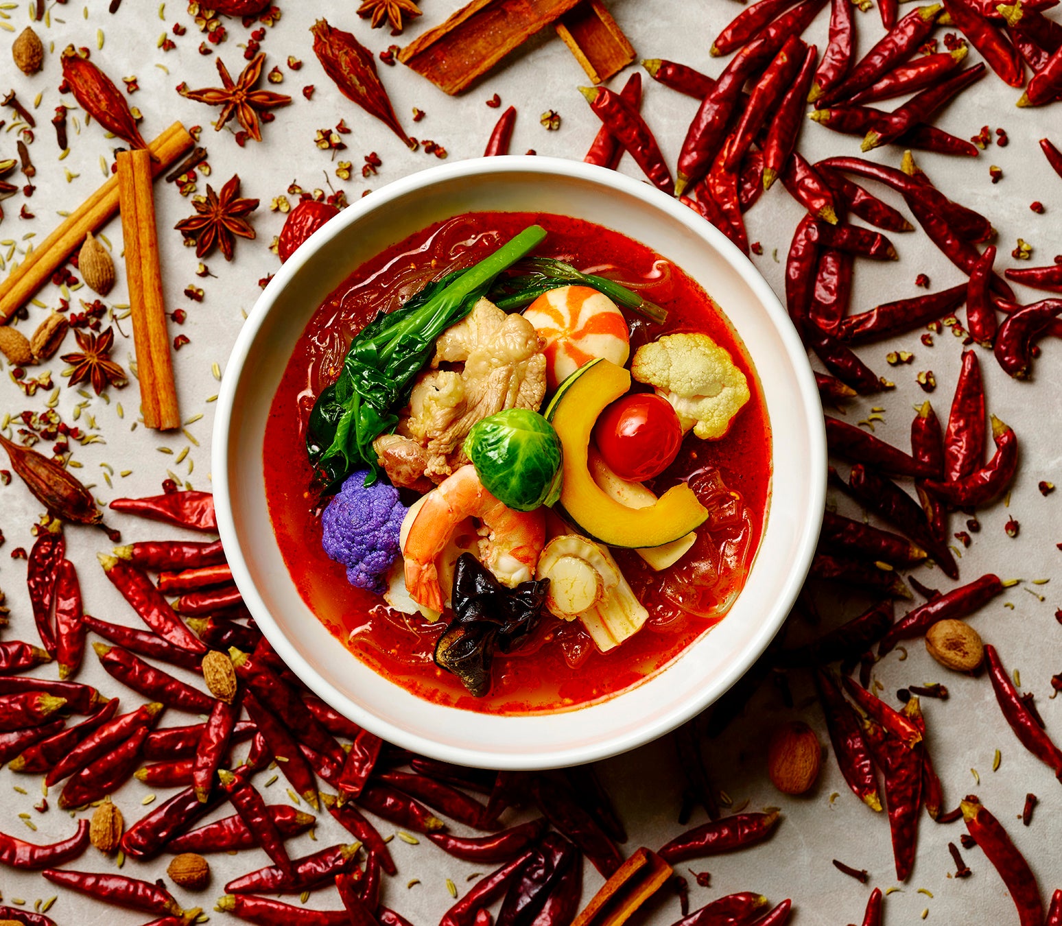 麻辣湯専門店『 六星麻辣湯by Sawada 』 2025 年11 月25 日（火）グランドオープンに先駆け11 月18 日（火）にプレオープン！