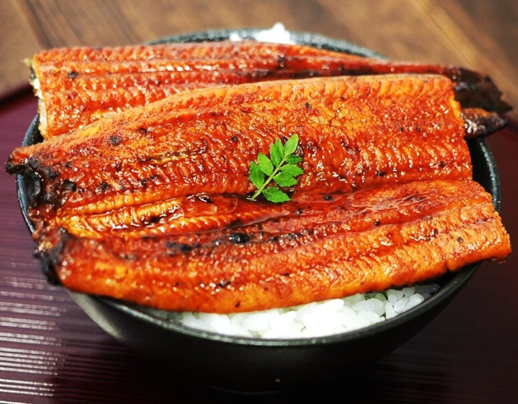 豊漁のため国産うなぎ相場が下落！豊洲市場ドットコムで「特大うなぎ蒲焼」を特別価格で販売開始します。