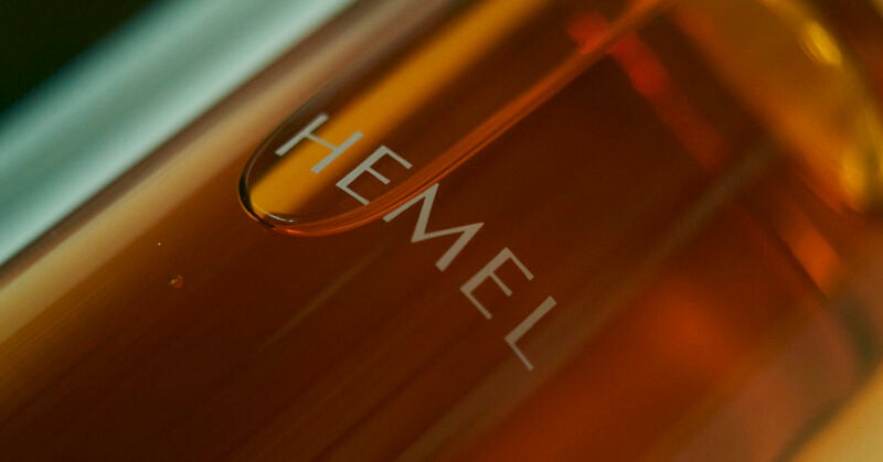 【累計販売7億枚※の看板商品「しろえび紀行」の冬限定商品『しろえび紀行 雪月』好評発売中 日の出屋製菓産業