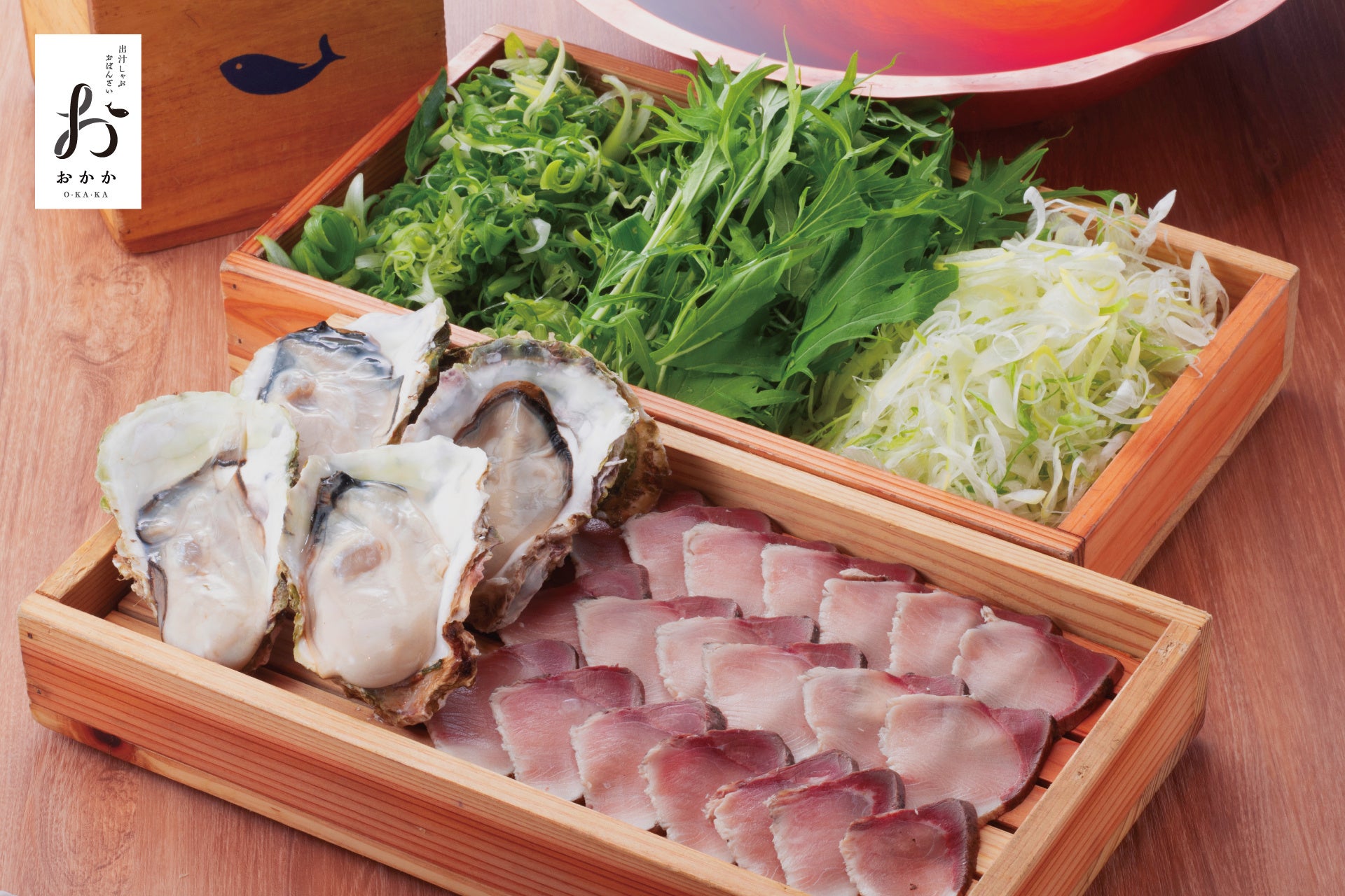 横浜中華街のメインゲート「善隣門」門前に、新たなデザートスポット「デザートステーション」オープン。